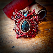 Load image into Gallery viewer, Green tourmaline bracelet (unique design)