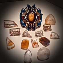 Load image into Gallery viewer, Garden quartz or Lodolite bracelet (unique design)