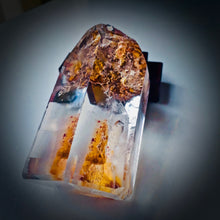 Load image into Gallery viewer, Garden quartz or lodolite