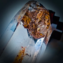 Load image into Gallery viewer, Garden quartz or lodolite