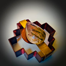 Load image into Gallery viewer, Tourmalinated quartz (green tourmaline)