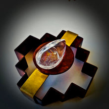 Load image into Gallery viewer, Negative quartz (quartz with another quartz inclusion)