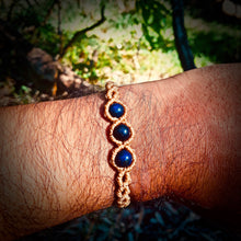 Load image into Gallery viewer, Lapis lazuli beads bracelet