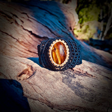 Load image into Gallery viewer, Tiger eye bracelet