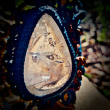 Load image into Gallery viewer, Negative quartz bracelet (unique design)