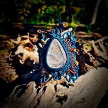 Load image into Gallery viewer, Negative quartz bracelet (unique design)