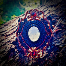 Load image into Gallery viewer, White labradorite or moonstone bracelet (unique design)