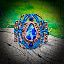 Load image into Gallery viewer, Lapis lazuli bracelet (unique design)