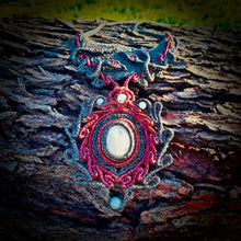 Load image into Gallery viewer, White labradorite or moonstone necklace (unique design)