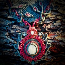 Load image into Gallery viewer, White labradorite or moonstone necklace (unique design)
