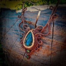 Load image into Gallery viewer, Serpentine necklace (unique design)