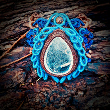 Load image into Gallery viewer, Negative quartz bracelet (unique design)