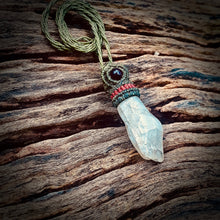 Load image into Gallery viewer, Hiddenite necklace
