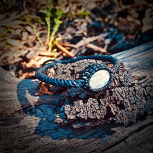 Load image into Gallery viewer, White labradorite or moonstone bracelet
