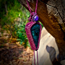 Load image into Gallery viewer, Manto Huichol obsidian necklace