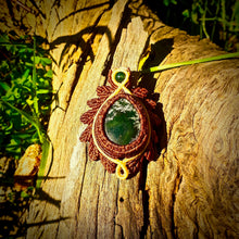 Load image into Gallery viewer, Moss agate pendant