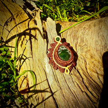 Load image into Gallery viewer, Moss agate pendant