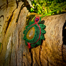 Load image into Gallery viewer, Rutilated quartz pendant