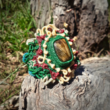 Load image into Gallery viewer, Tiger's eye bracelet (unique design)