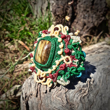 Load image into Gallery viewer, Tiger's eye bracelet (unique design)