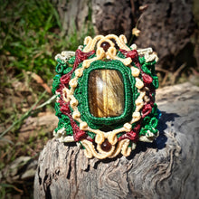 Load image into Gallery viewer, Tiger's eye bracelet (unique design)