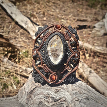 Load image into Gallery viewer, Hematoid quartz with dendrite bracelet (unique design)
