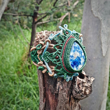 Load image into Gallery viewer, Lapis lazuli bracelet (unique design)