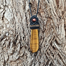 Load image into Gallery viewer, Tiger's eye necklace