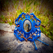 Load image into Gallery viewer, Labradorite bracelet (unique design)