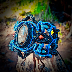 Labradorite bracelet (unique design)