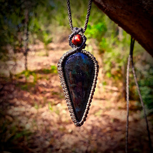 Manto Huichol obsidian necklace