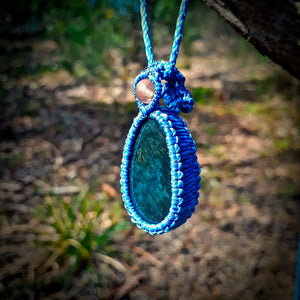 Manto Huichol obsidian necklace
