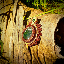 Load image into Gallery viewer, Moss agate pendant
