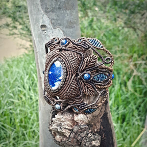 Lapis lazuli bracelet (unique design)