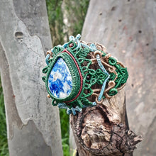 Load image into Gallery viewer, Lapis lazuli bracelet (unique design)
